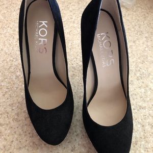 Michael Kors Black Suede Pumps